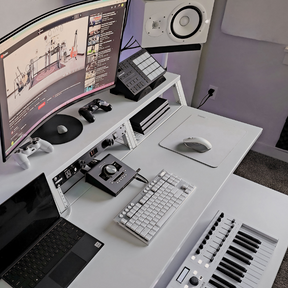 Headquarter™ Studio Workstation